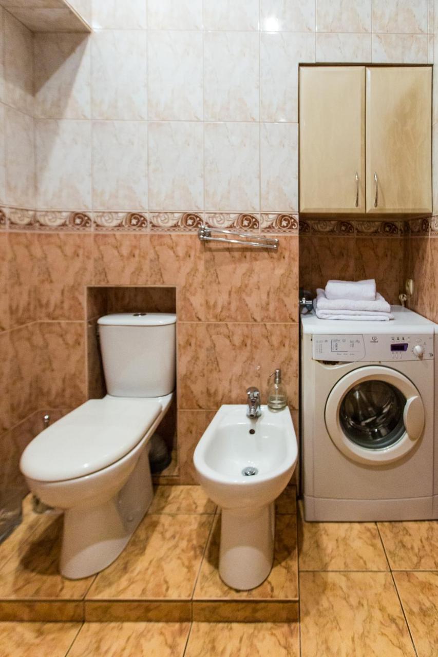 Apartment In The City Centre リヴィウ エクステリア 写真