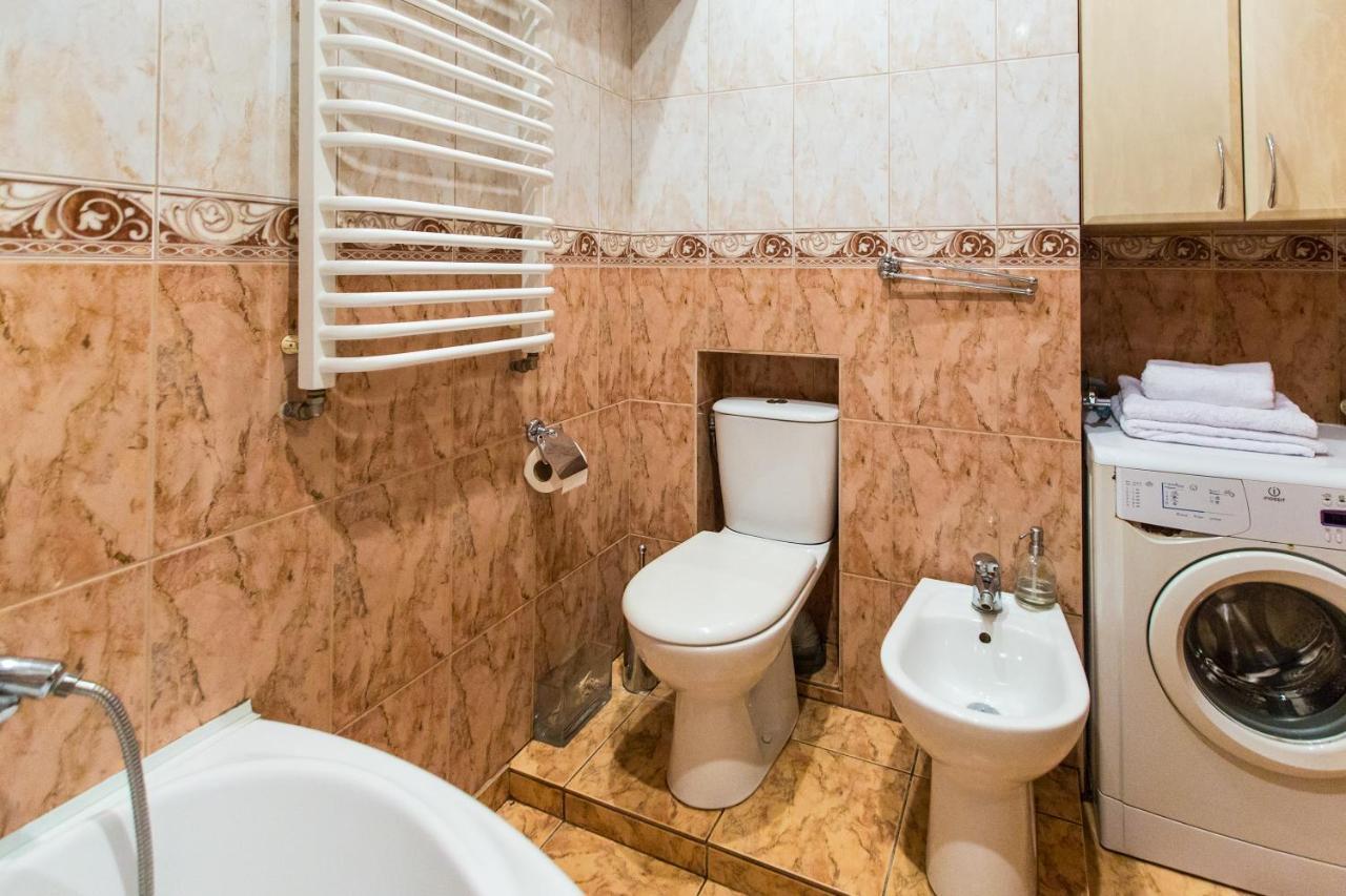 Apartment In The City Centre リヴィウ エクステリア 写真